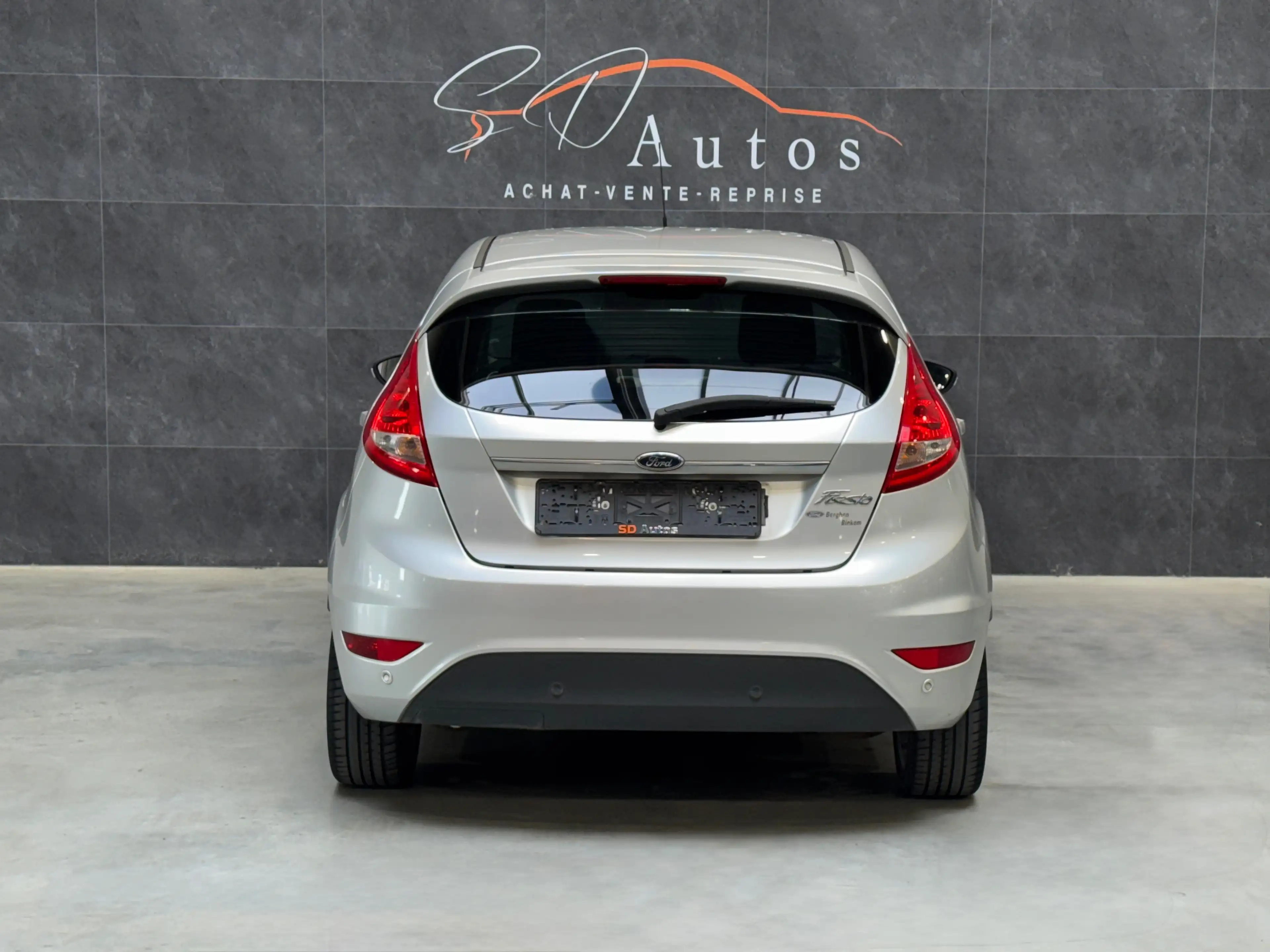 Ford Fiesta 1.25i* TITANIUM * 1ER MAIN * CARNET * JANTES * AIRCO — photo 5