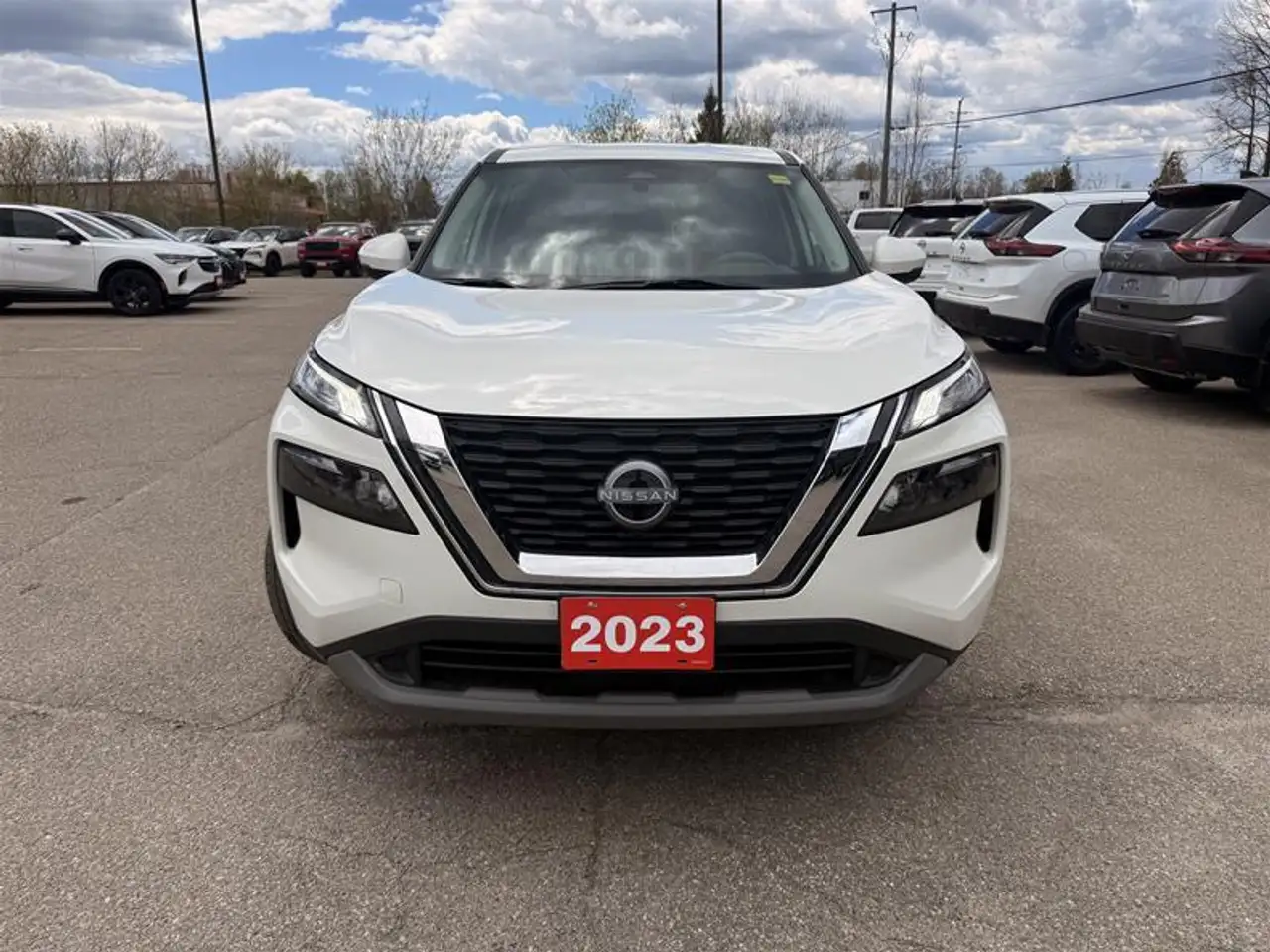 Nissan Rogue снимка Nissan Rogue