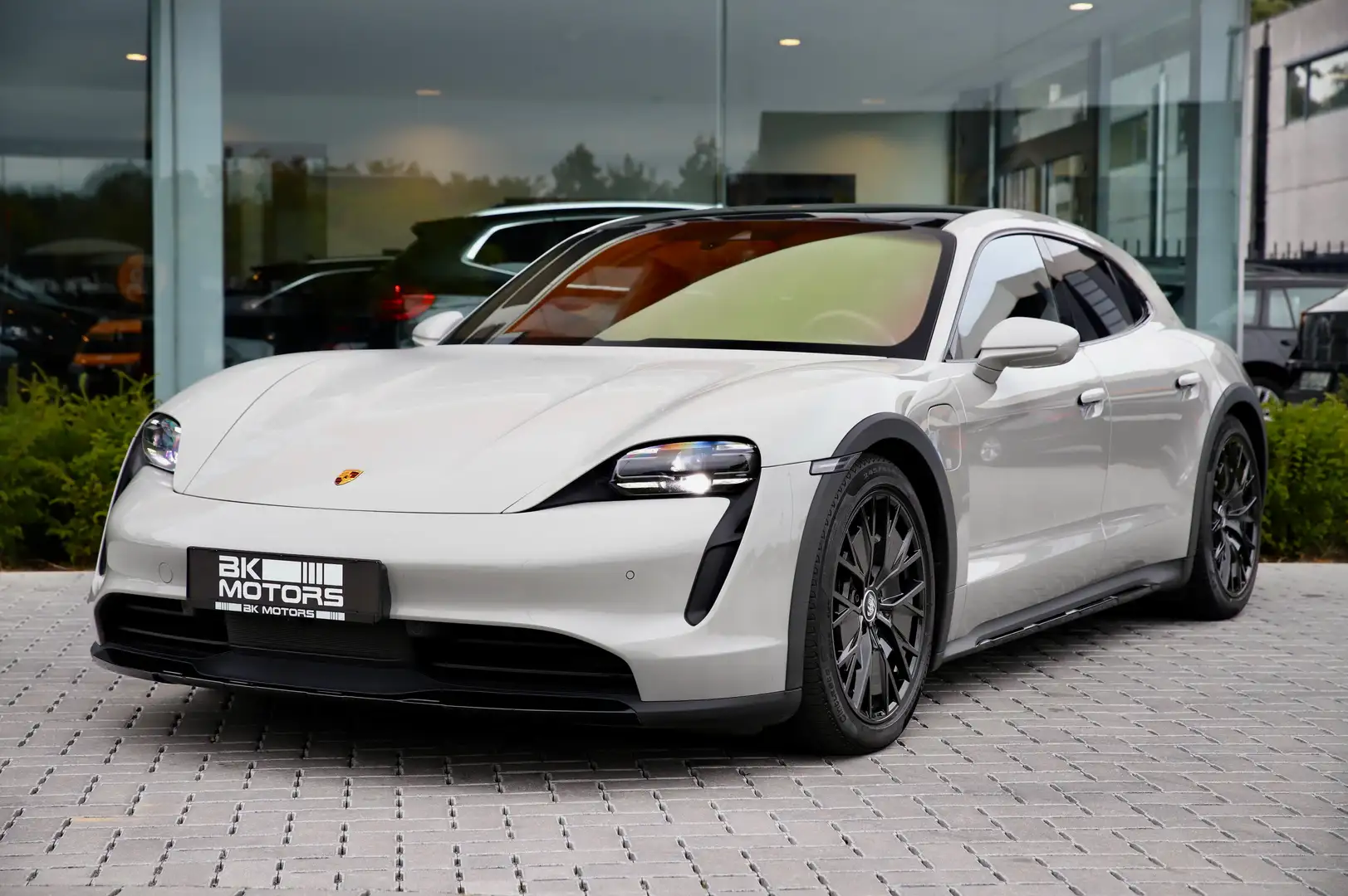 Porsche Taycan 4 Cross Turismo -PANO-LED-360-VENTILATIE-LIFT-PPF Zilver - 2