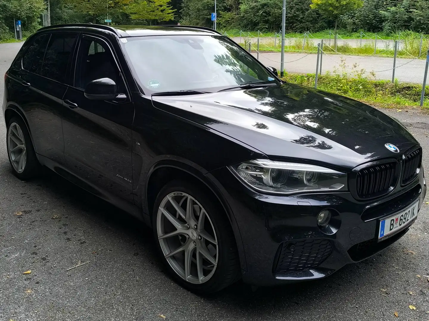 BMW X5 xDrive 40d M-Sportpaket Schwarz - 1