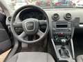 Audi A3 1.6 Attraction Schwarz - thumbnail 9