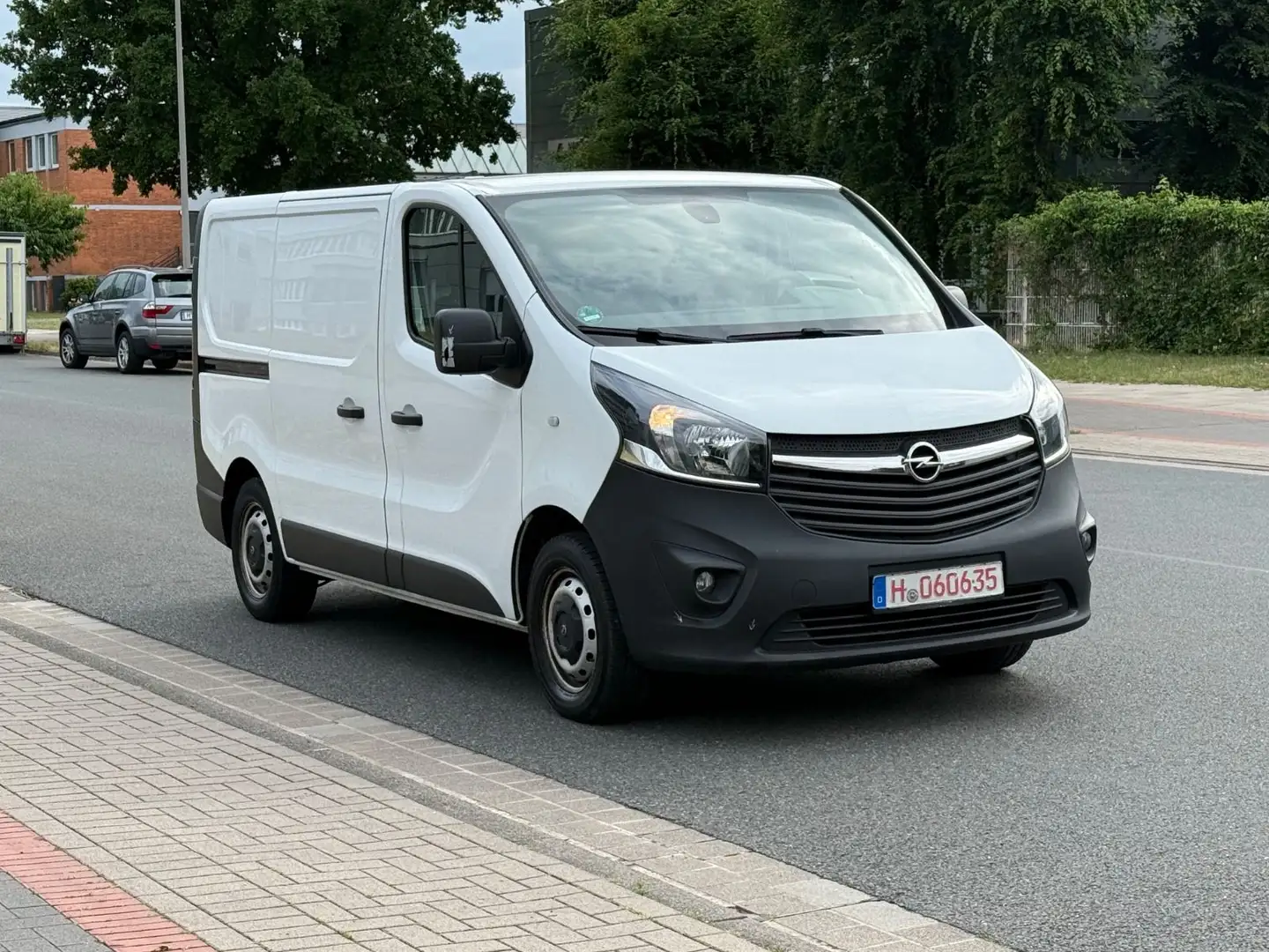 Opel Vivaro B Kasten/Kombi Kasten L1H1  2,9t Weiß - 2