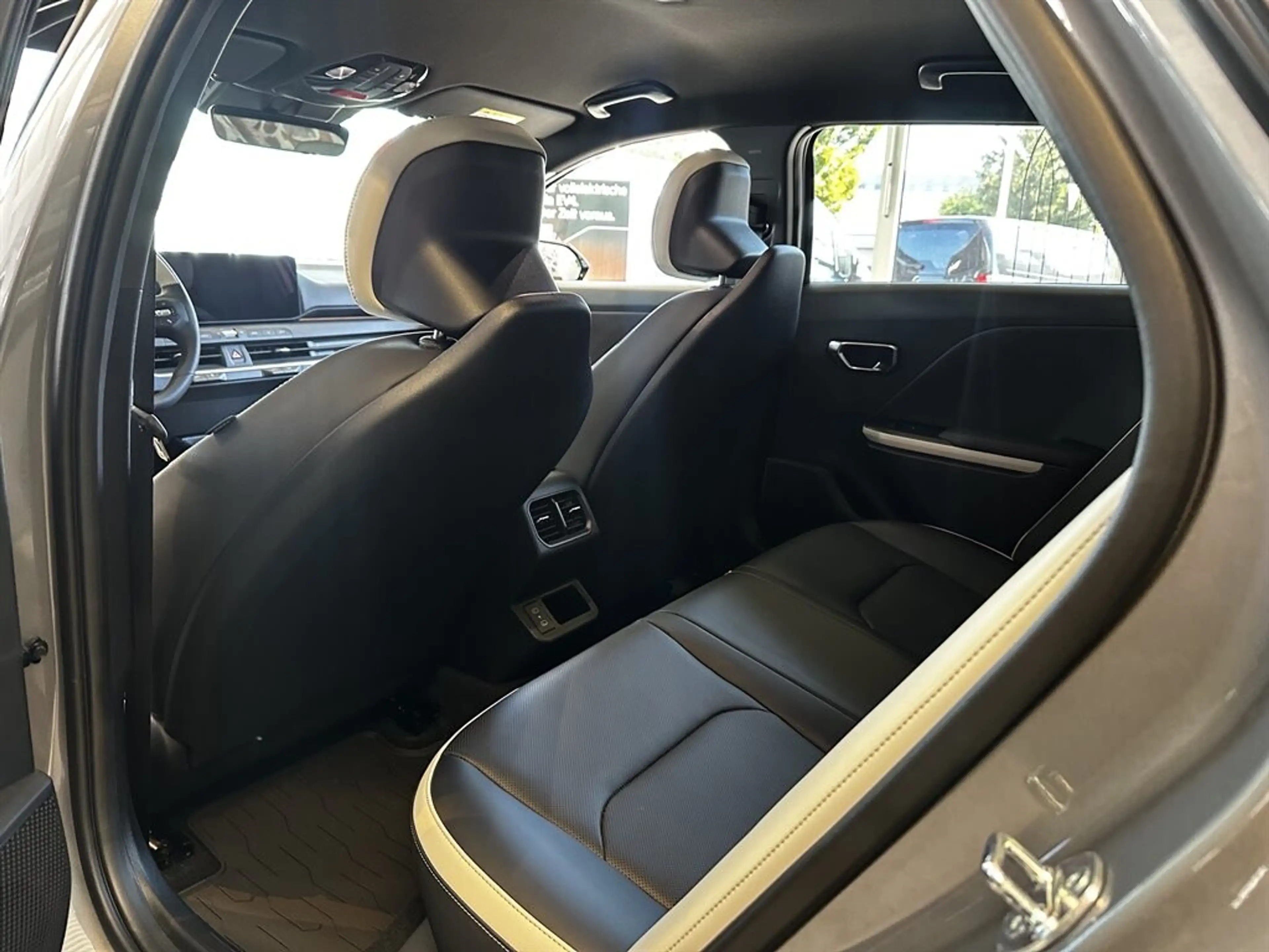 Kia K4 1,6 TGDI GT-Line DCT — photo 7