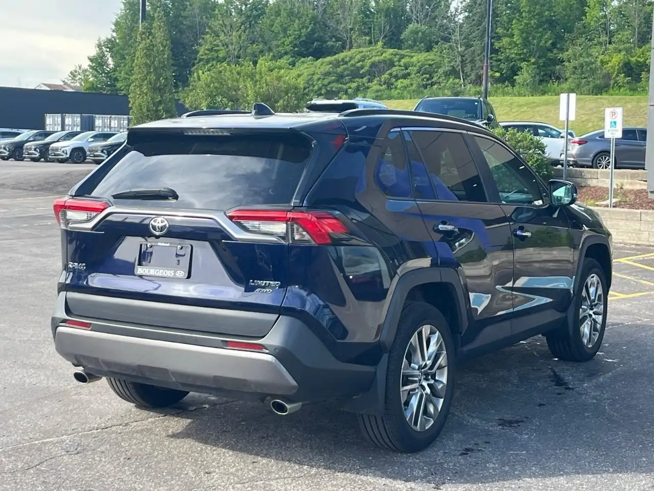 Toyota RAV 4 photo Toyota RAV 4