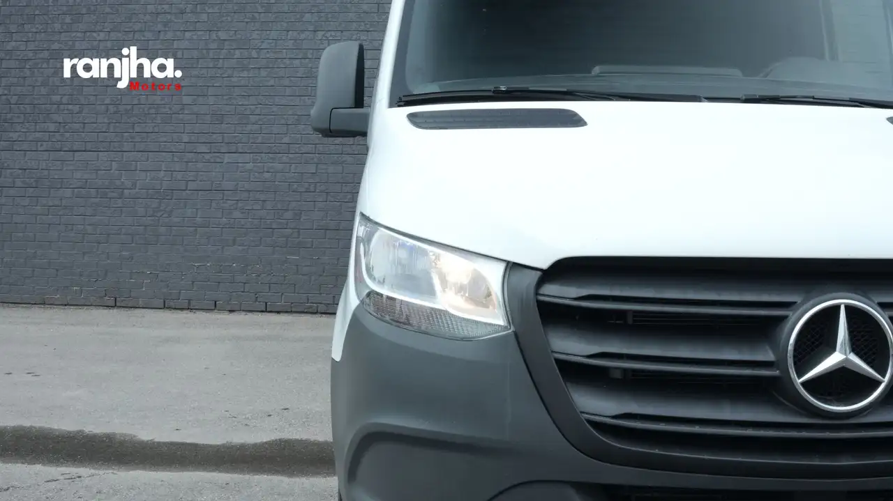 Mercedes-Benz Sprinter снимка Mercedes-Benz Sprinter
