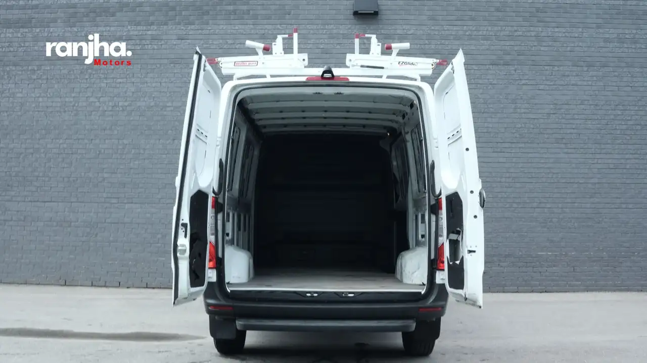 Mercedes-Benz Sprinter снимка Mercedes-Benz Sprinter