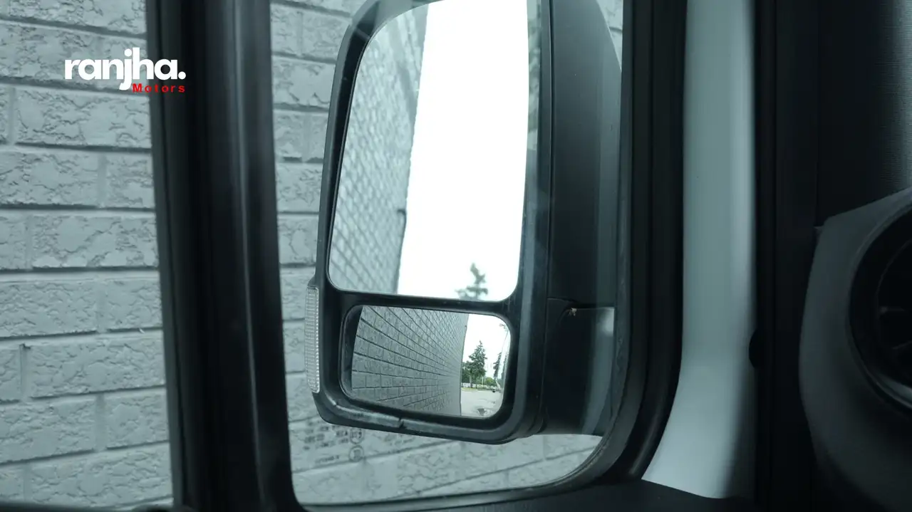 Mercedes-Benz Sprinter снимка Mercedes-Benz Sprinter