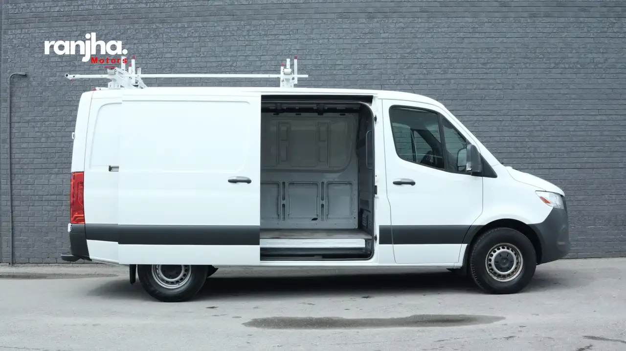 Mercedes-Benz Sprinter снимка Mercedes-Benz Sprinter