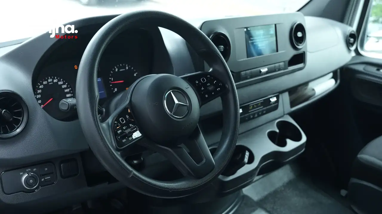 Mercedes-Benz Sprinter снимка Mercedes-Benz Sprinter