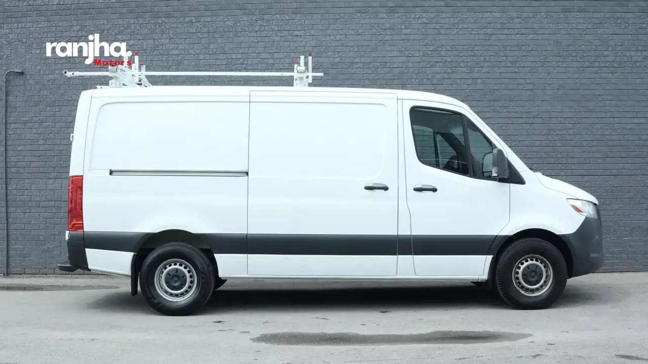 Mercedes-Benz Sprinter снимка Mercedes-Benz Sprinter