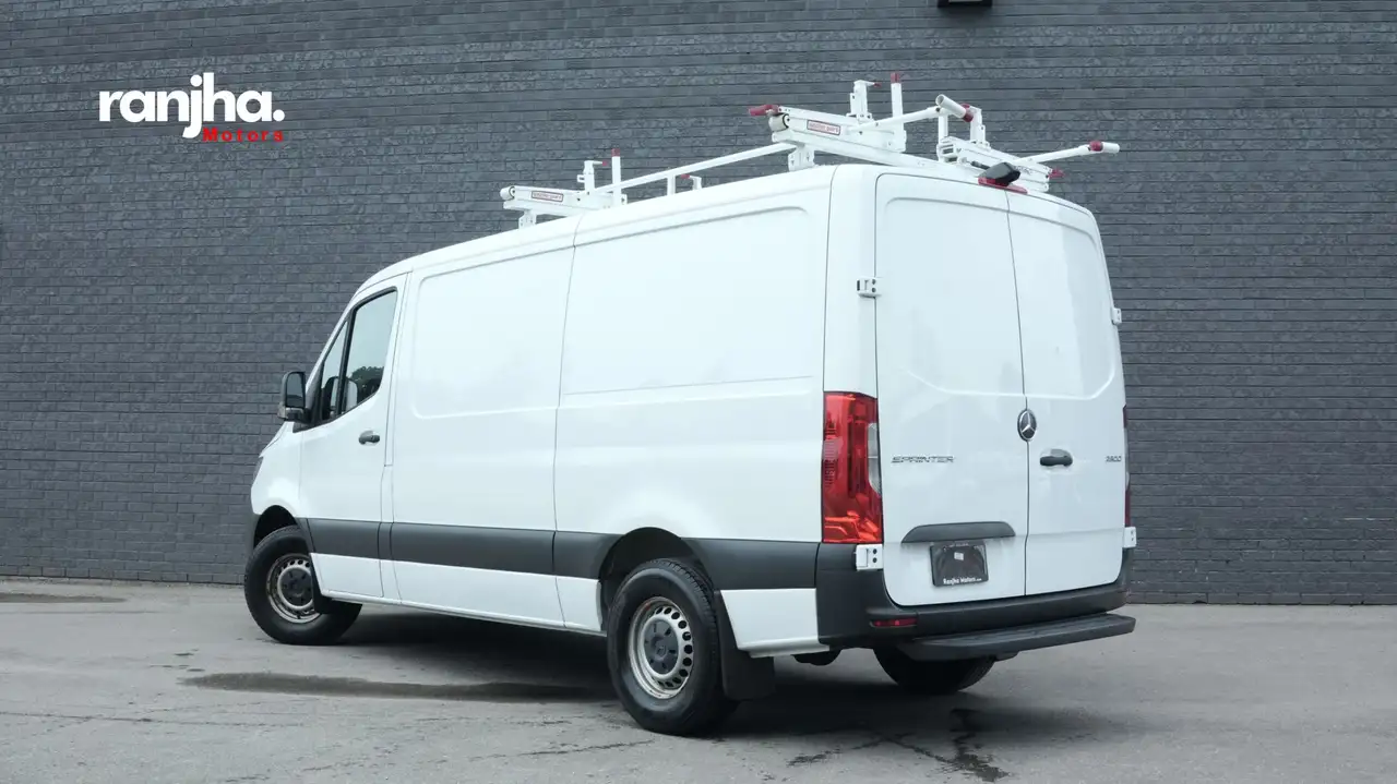 Mercedes-Benz Sprinter снимка Mercedes-Benz Sprinter