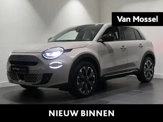 Fiat 600e La Prima 54 kWh - NIEUW UIT VOORRAAD! - 21% BTW VO
