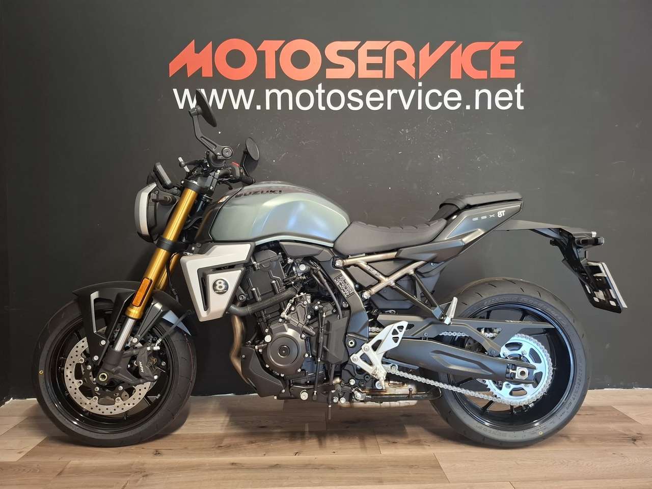 Suzuki GSX-8T