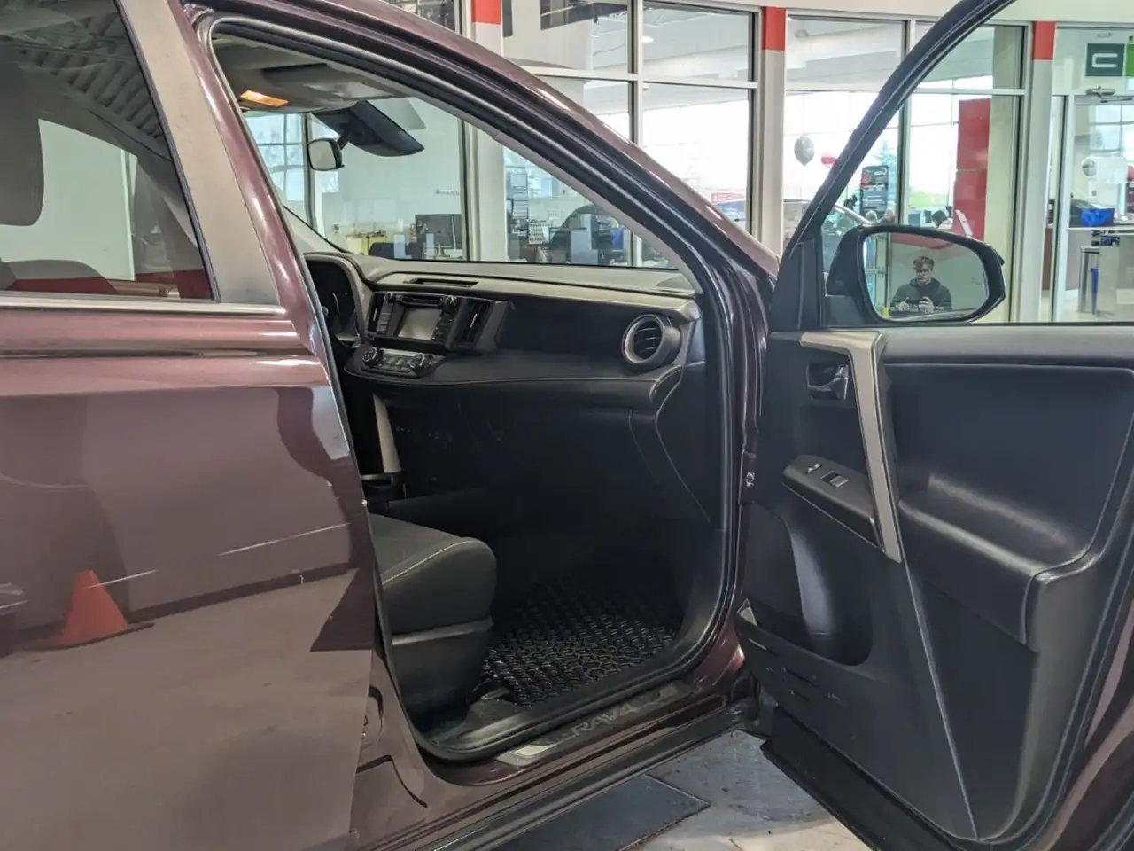 Toyota RAV 4 снимка Toyota RAV 4