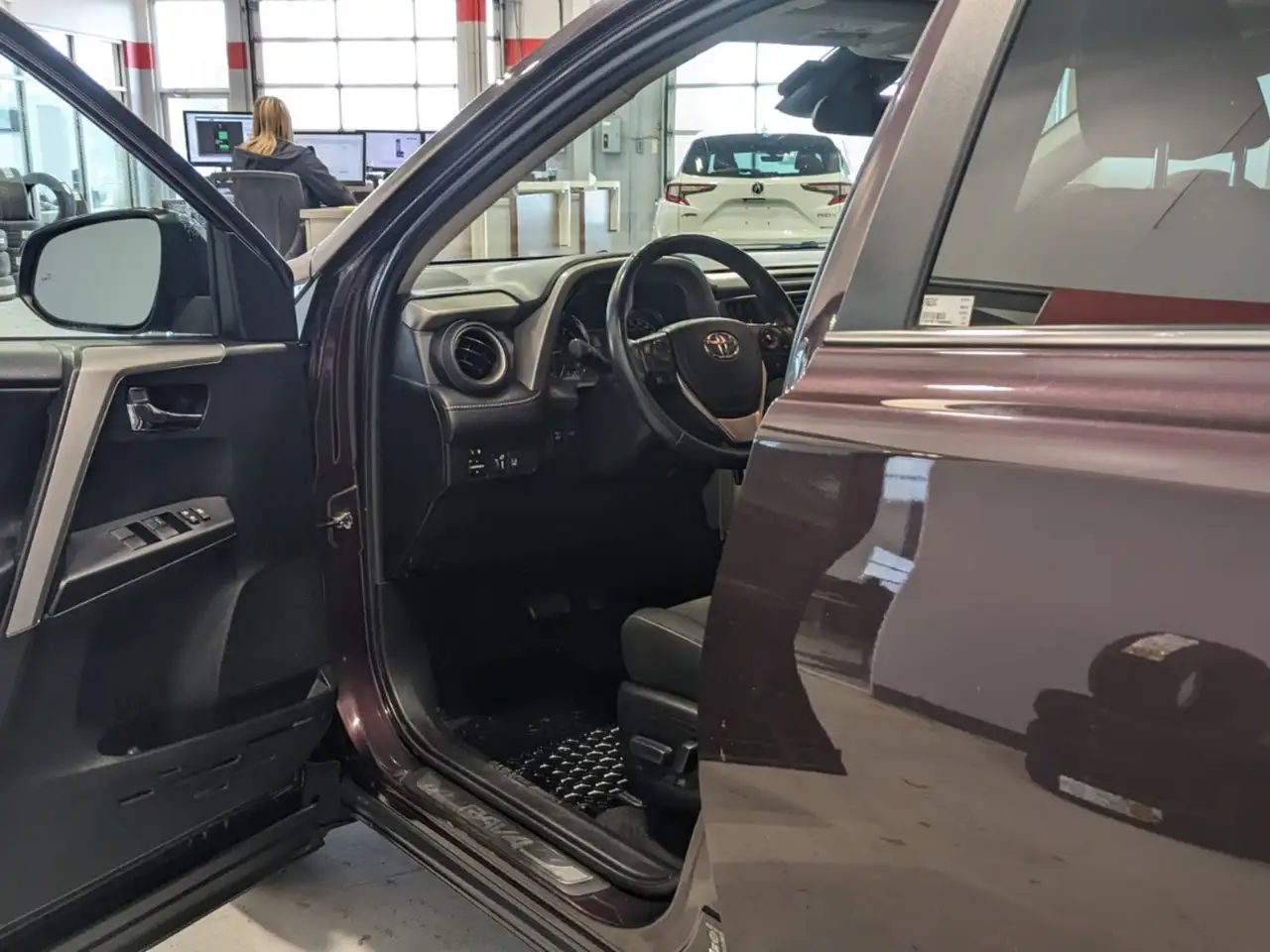 Toyota RAV 4 снимка Toyota RAV 4