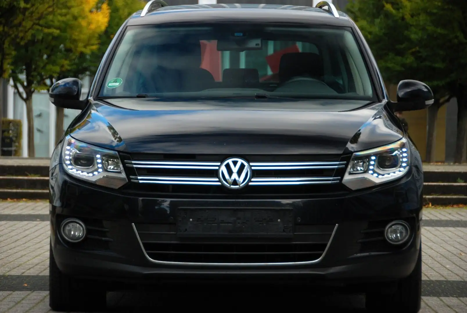 Volkswagen Tiguan Cup Sport & Style BMT|XENON|CARPLAY|KAM. Schwarz - 2