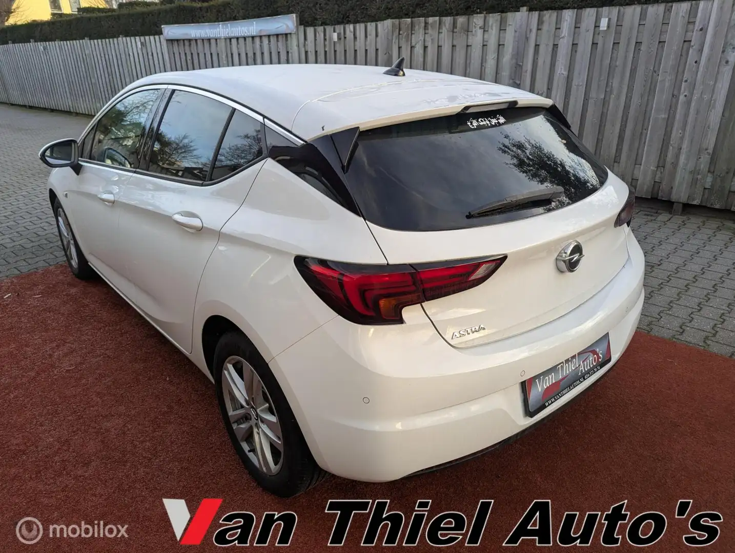 Opel Astra 1.2 Edition navi/park/carplay/airco Weiß - 2
