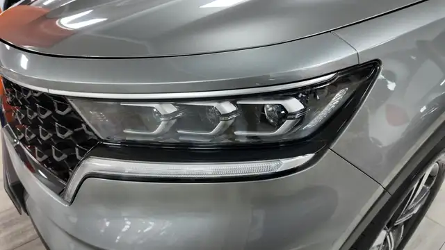 Kia Sorento view 10