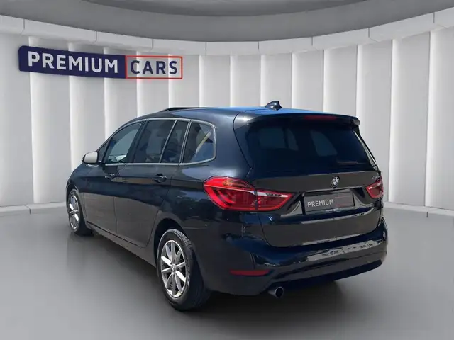 BMW 2 Series view 3