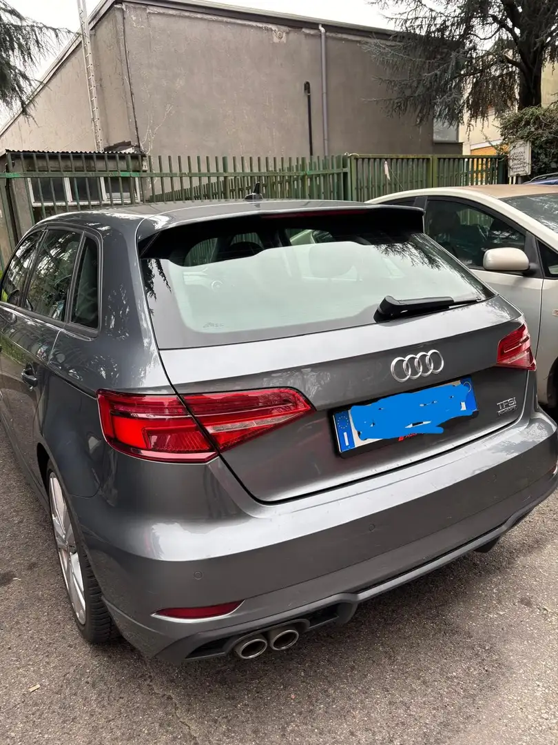 Audi A3 40 TFSI - SBP - Quattro S Tronic Sport Серый - 2