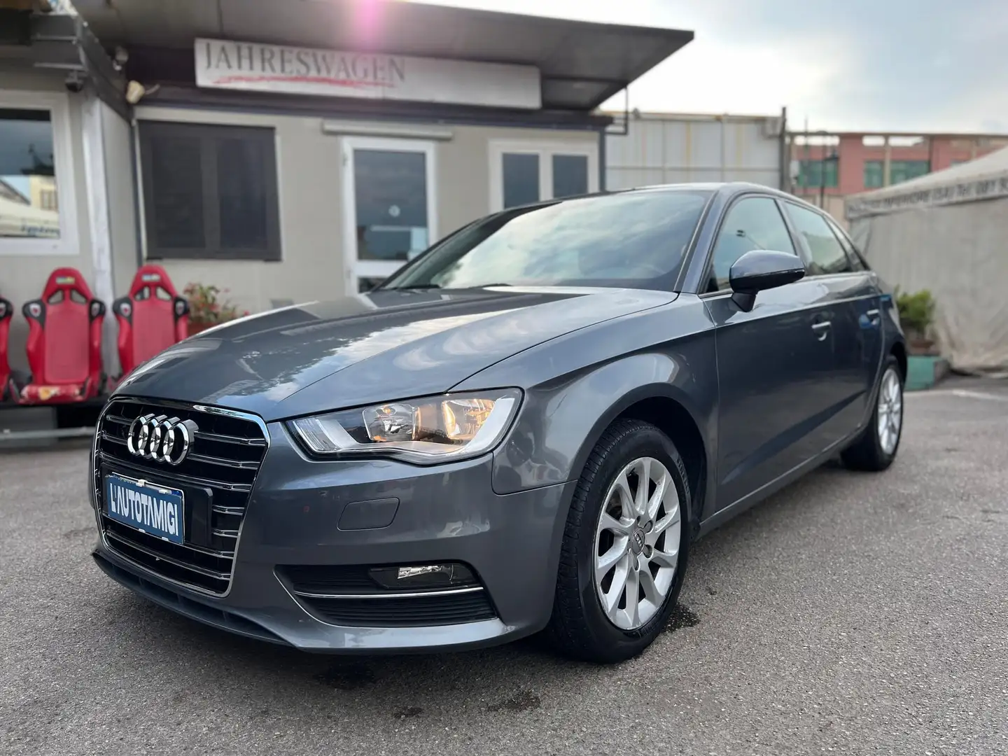 Audi A3 A3 SPB 1.6 TDI clean diesel Ambition Grigio - 2