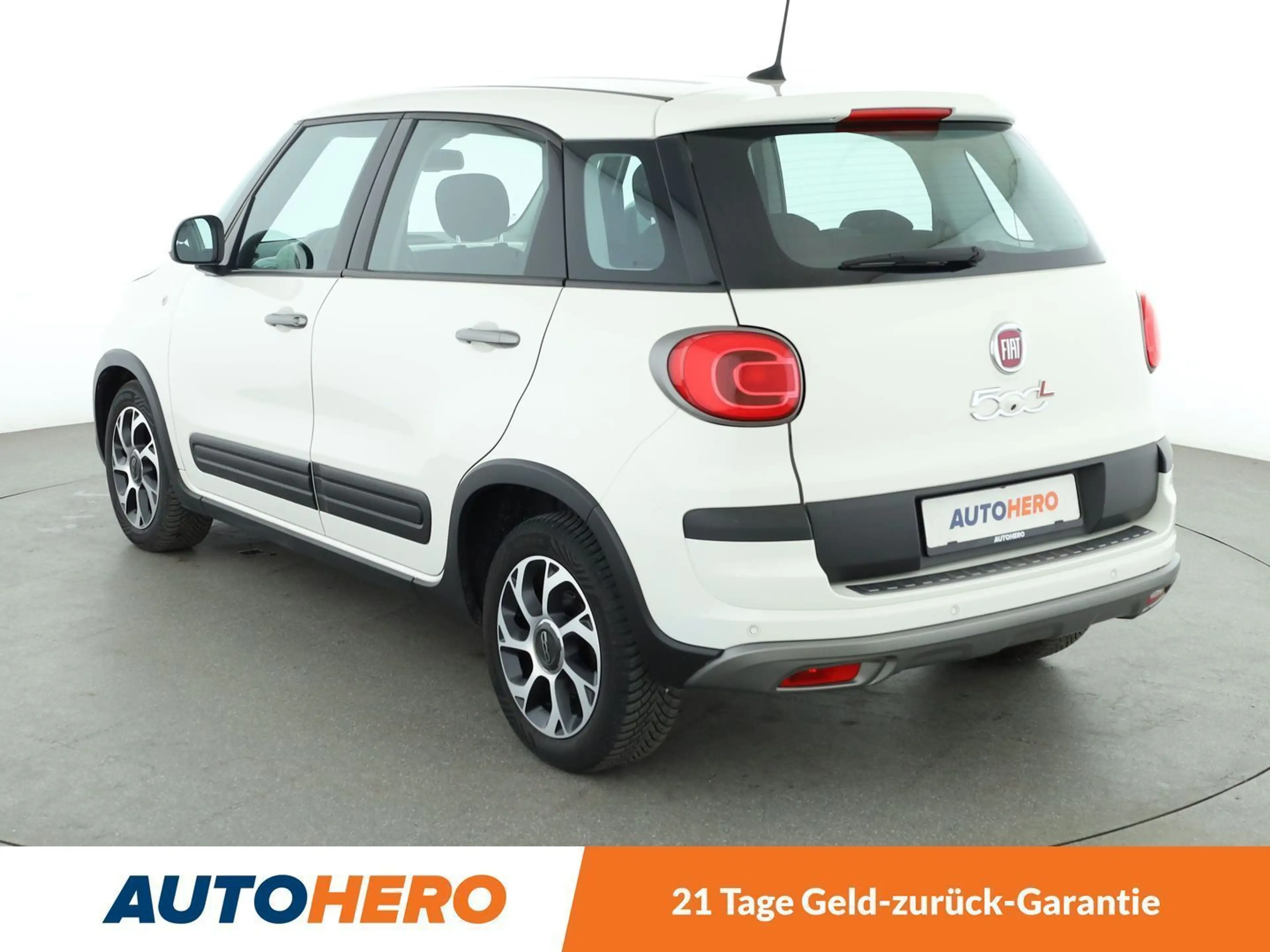 Fiat 500L 1.4 Cross*CAM*PDC*KLIMA*TEMPO*WENIG-KM* — photo 4