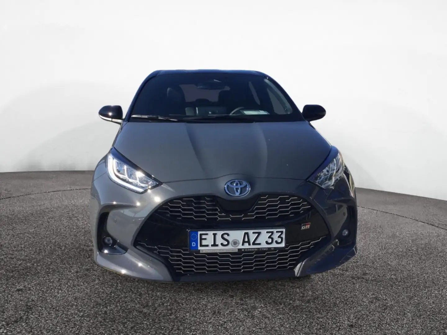 Toyota Yaris GR SPORT 1 5-l-VVT-iE Hybrid Syst. 96 kW (130 PS) Gris - 2