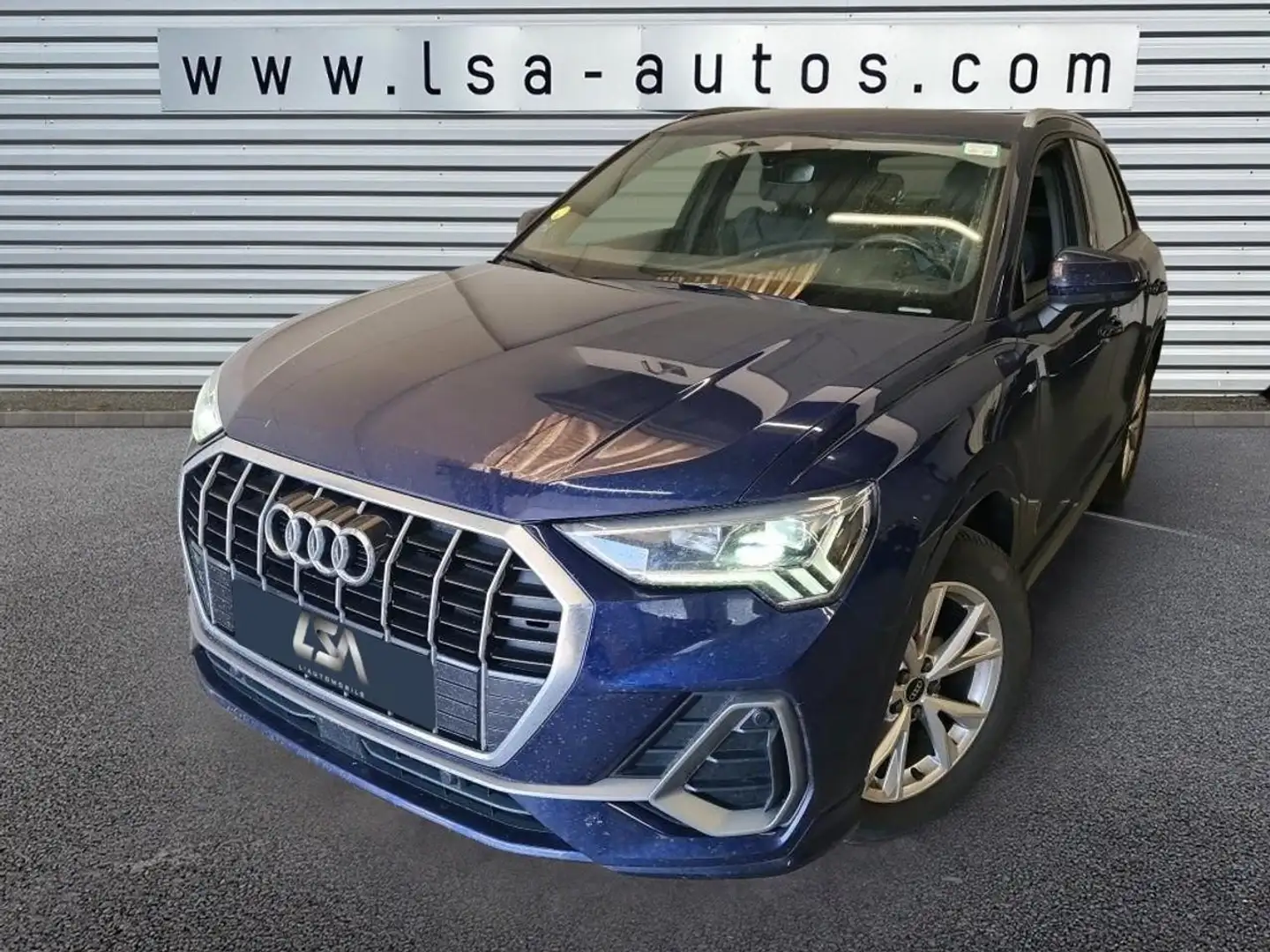 Audi Q3 2.0 35 TDI - 150 - BV S-tronic  2019 S Line Bleu - 1