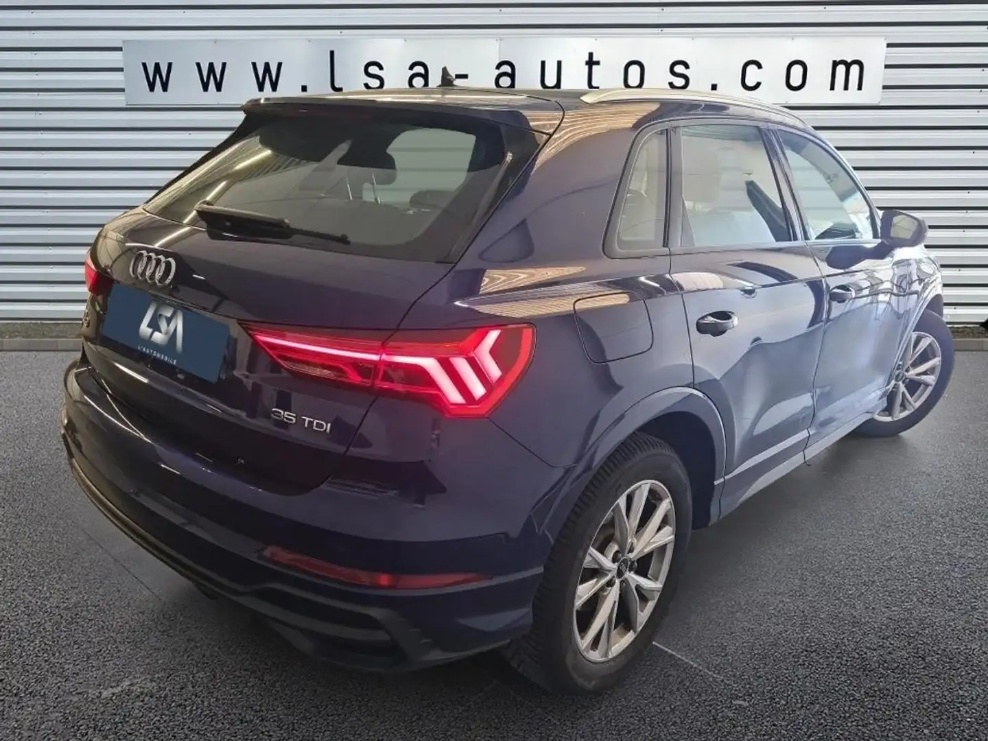Audi Q3 2.0 35 TDI - 150 - BV S-tronic  2019 S Line Bleu - 2
