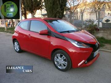 1.0 VVT-i x-play