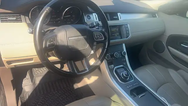 Land Rover Range Rover Evoque view 8