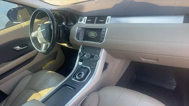 Land Rover Range Rover Evoque view 10