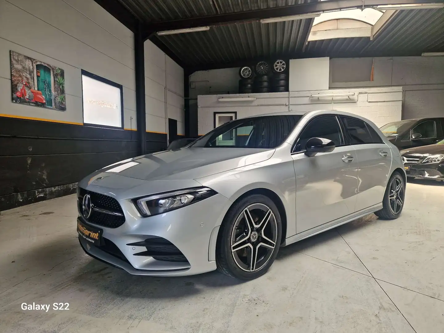 Mercedes-Benz A 220 PACK AMG LINE 4 MATIC PHARES LED GARANTIE 1 AN Gris - 1