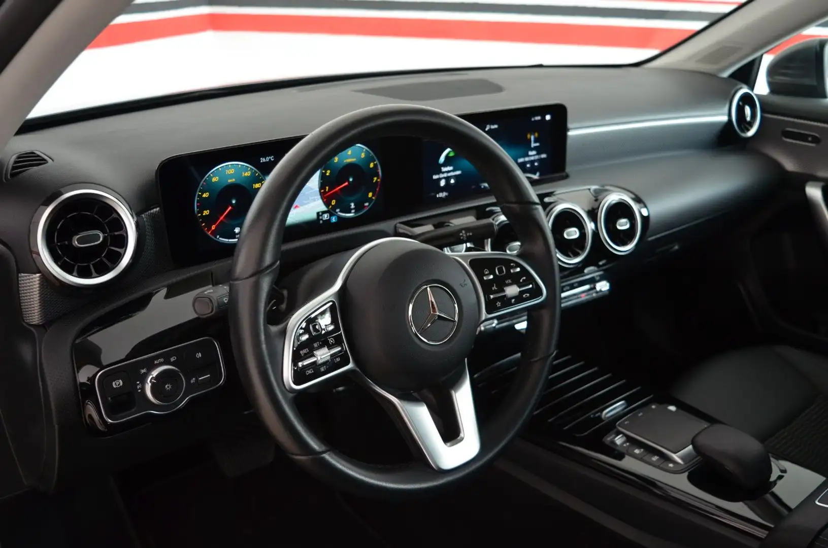 Mercedes-Benz A 250 Sport Automatik | LED | Navi | 17`Alu |AHK siva - 2