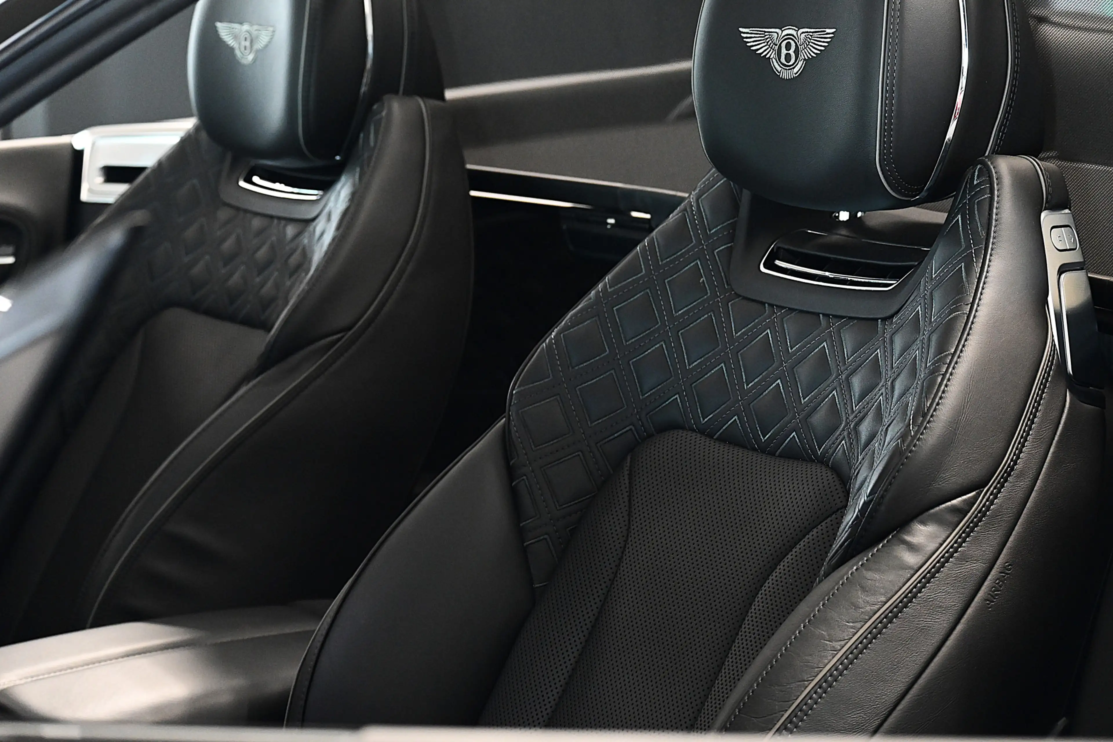Bentley Continental GTC 4.0 V8 Mulliner Origineel Nederlandse auto — photo 34