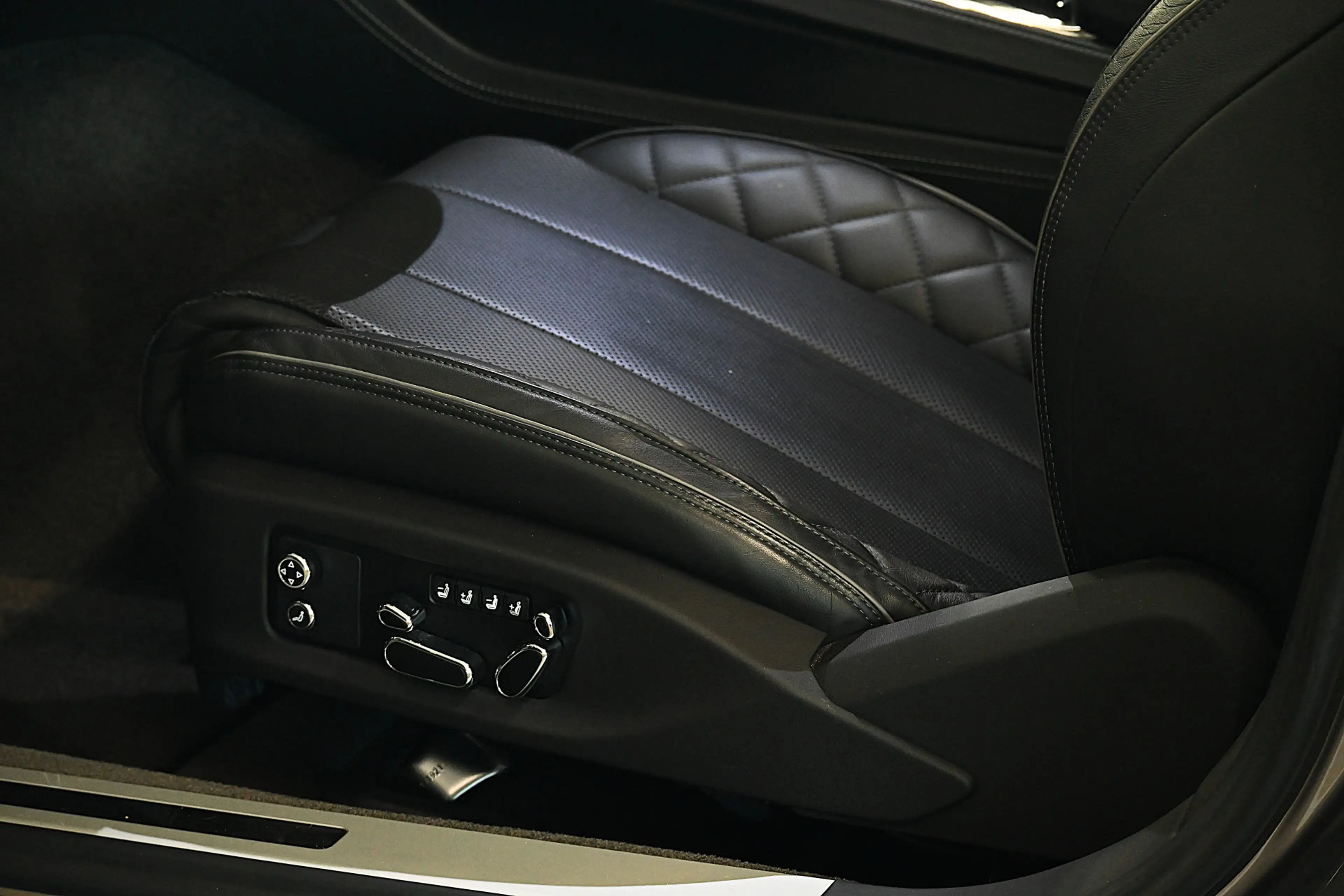 Bentley Continental GTC 4.0 V8 Mulliner Origineel Nederlandse auto — photo 29
