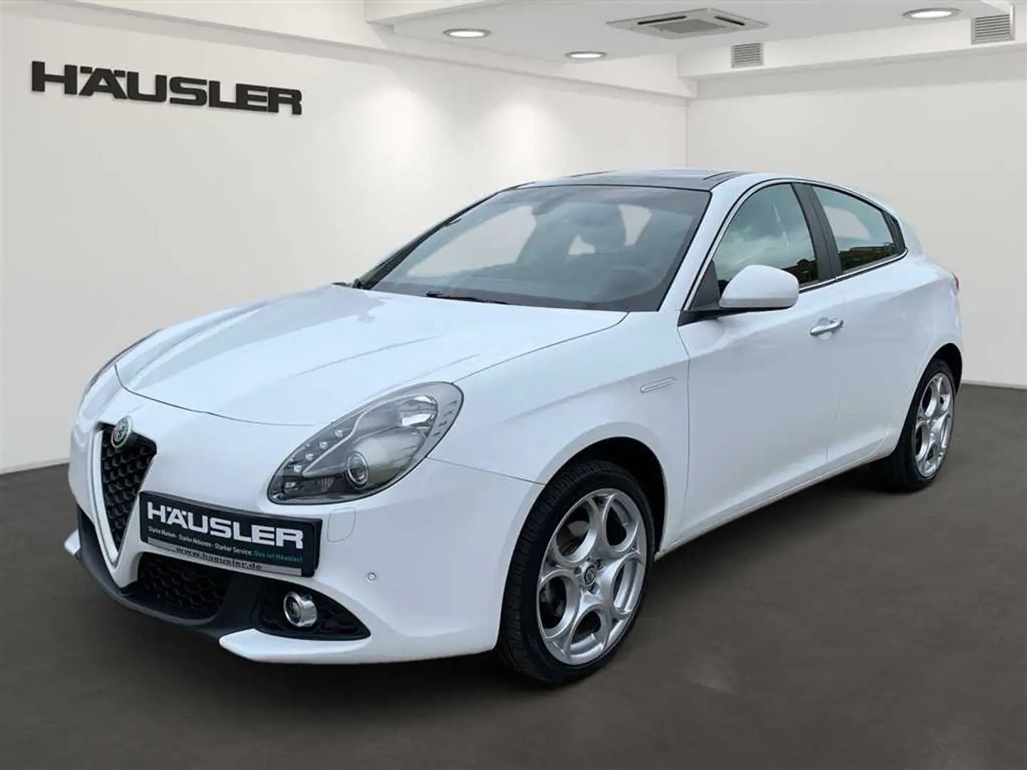 Alfa Romeo Giulietta 1.4 T Super Glasschiebedach Navi Xenon Sitzheizung Wit - 1