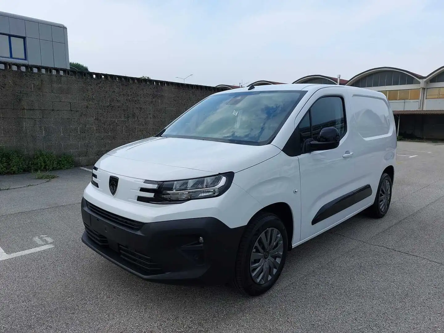 Peugeot Partner Nuovo Partner BlueHdi 130 cv S&S EAT8 Furgone L1 Blanco - 1