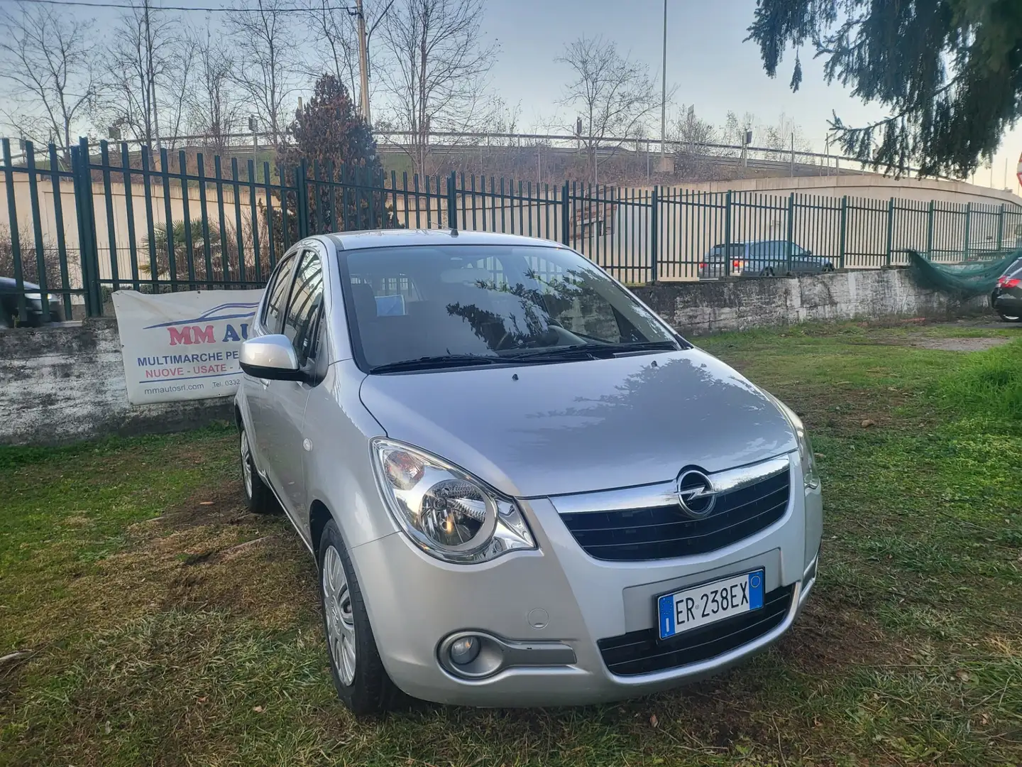 Opel Agila 1.0 12V 68 CV Elective UNICO PROPR. OK NEOPAT. Silber - 1