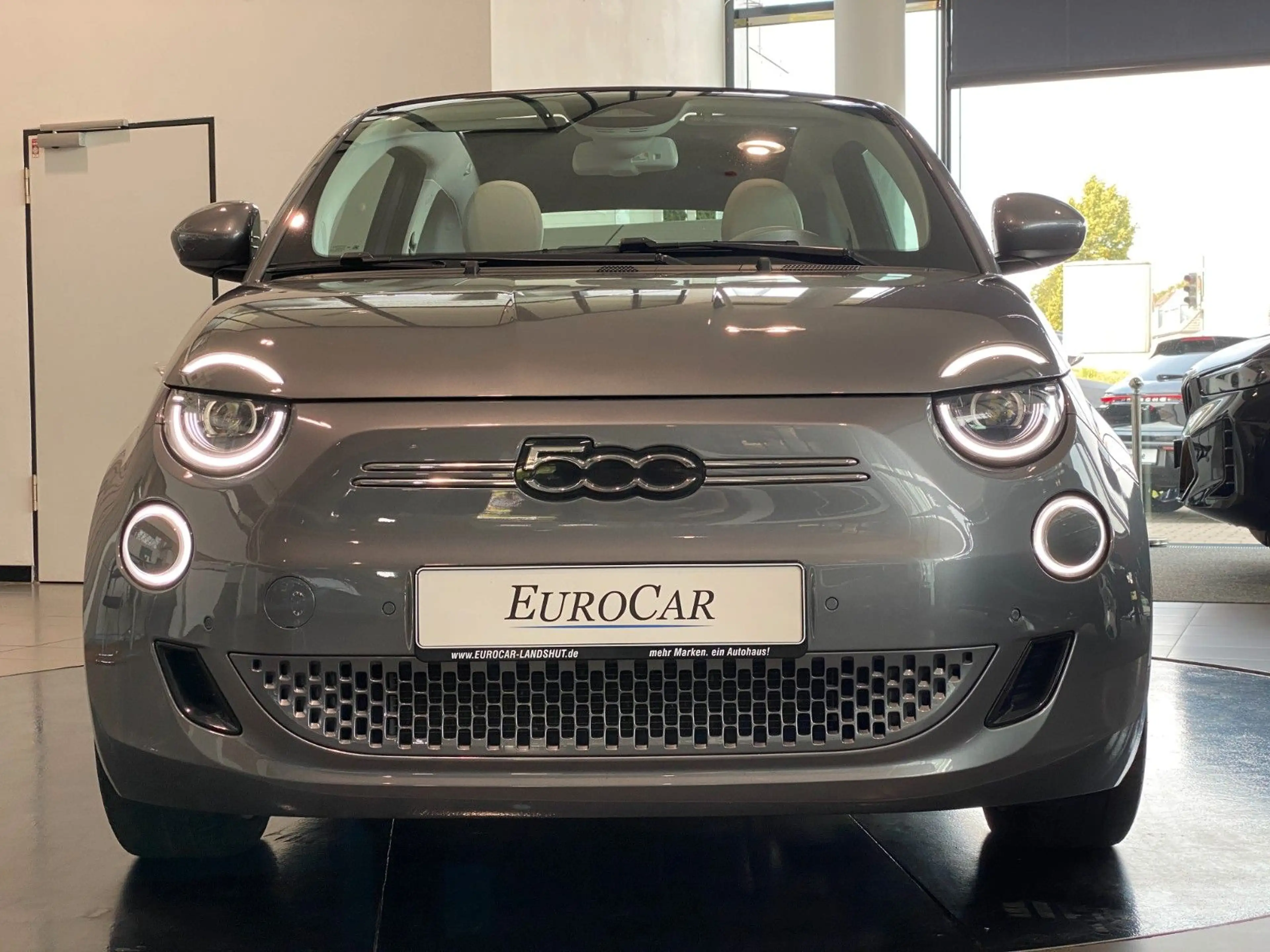 Fiat 500e Cabrio 42 kWh La Prima LED Kamera Shz DAB+ — photo 4