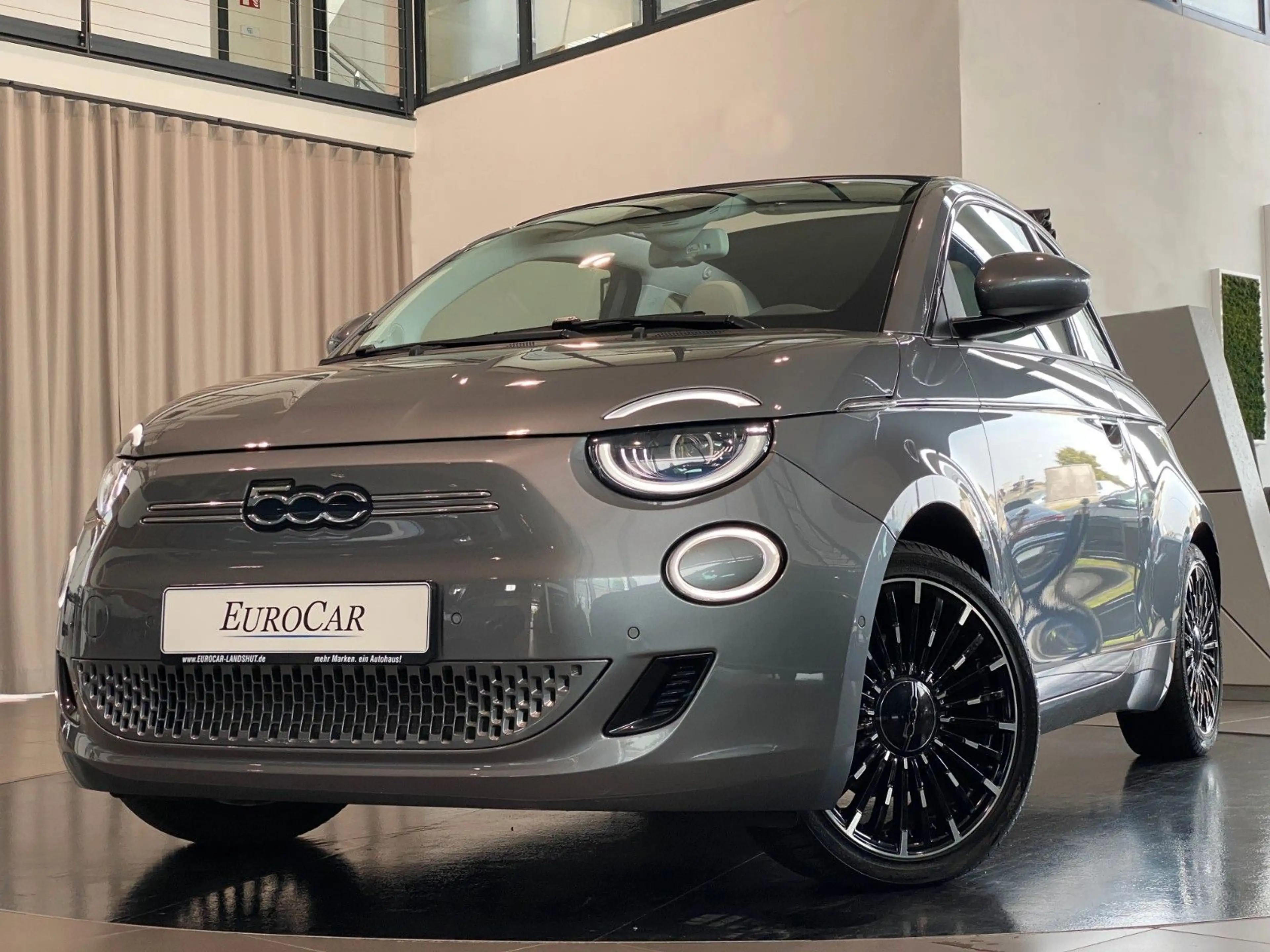 Fiat 500e Cabrio 42 kWh La Prima LED Kamera Shz DAB+