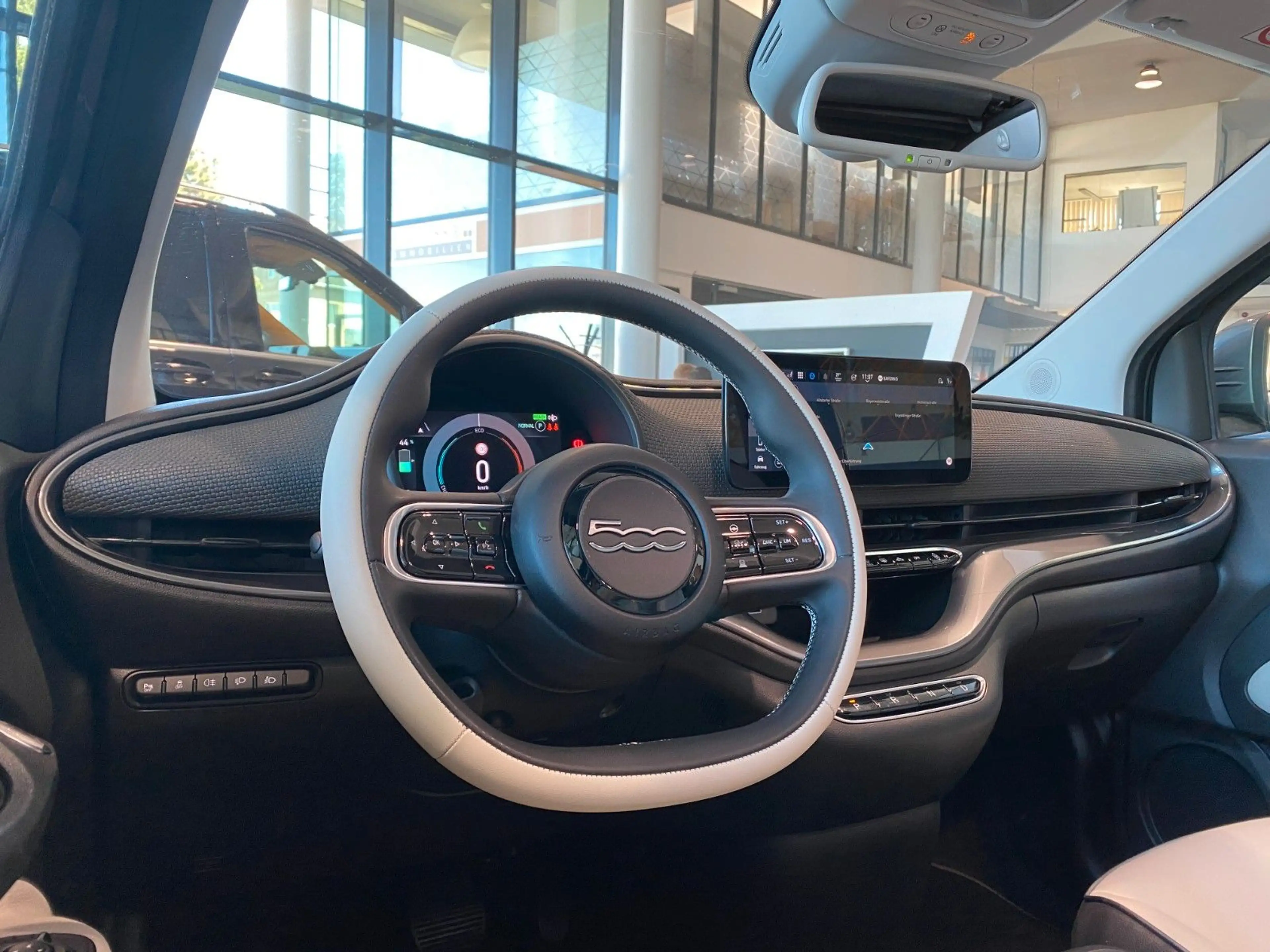 Fiat 500e Cabrio 42 kWh La Prima LED Kamera Shz DAB+ — photo 6