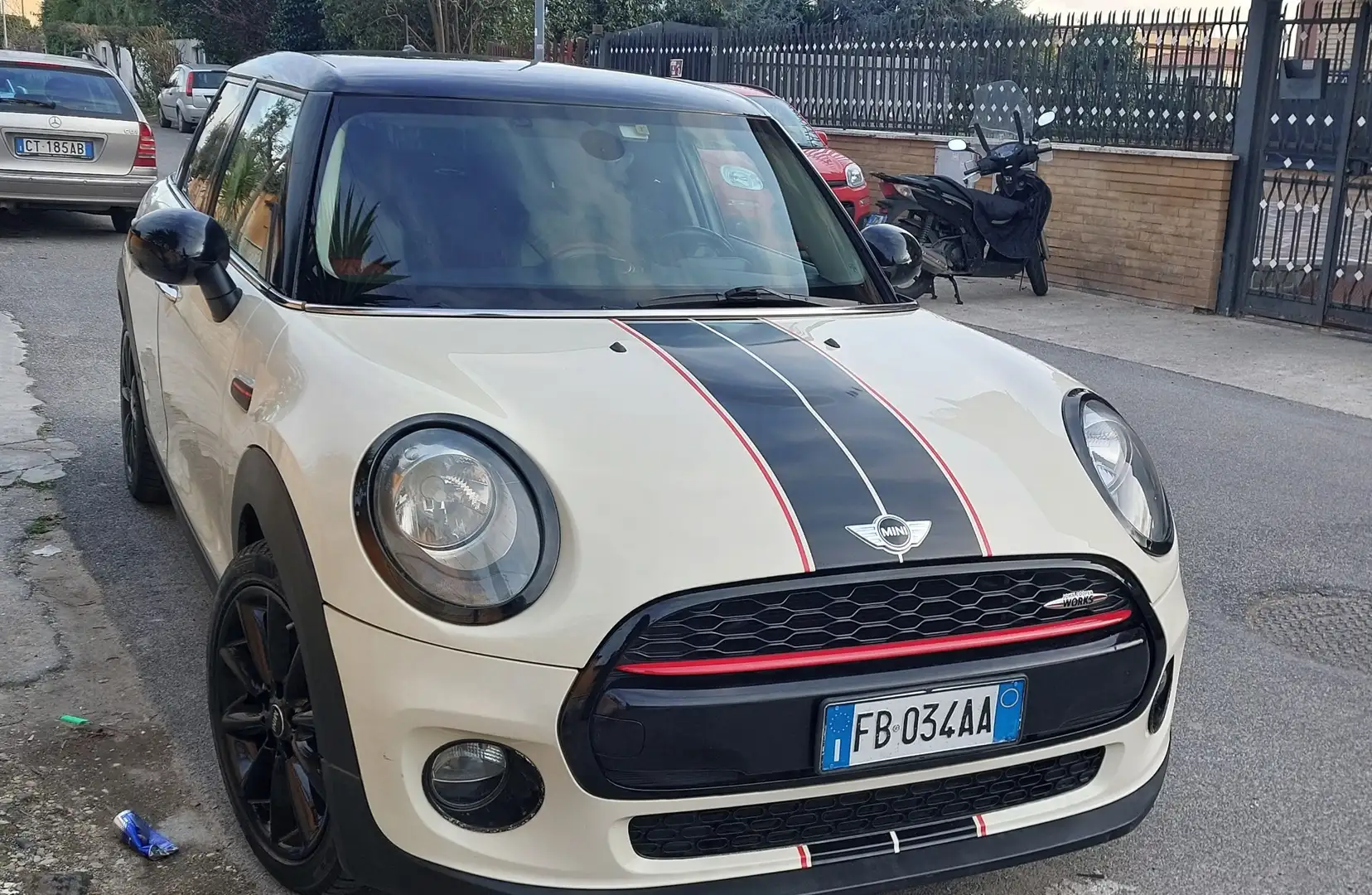 MINI Cooper D 1.6 D Jhon cooper works - 1