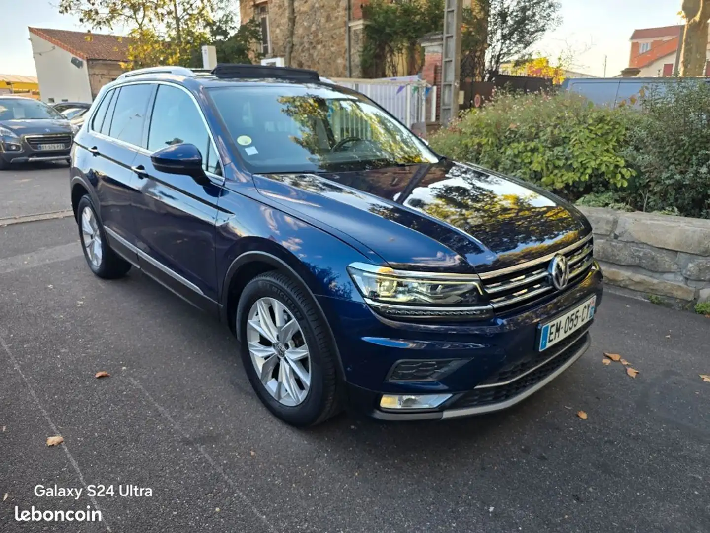 Volkswagen Tiguan 2.0l TDI 150 CARAT 1er Main GARANTIE Blau - 2