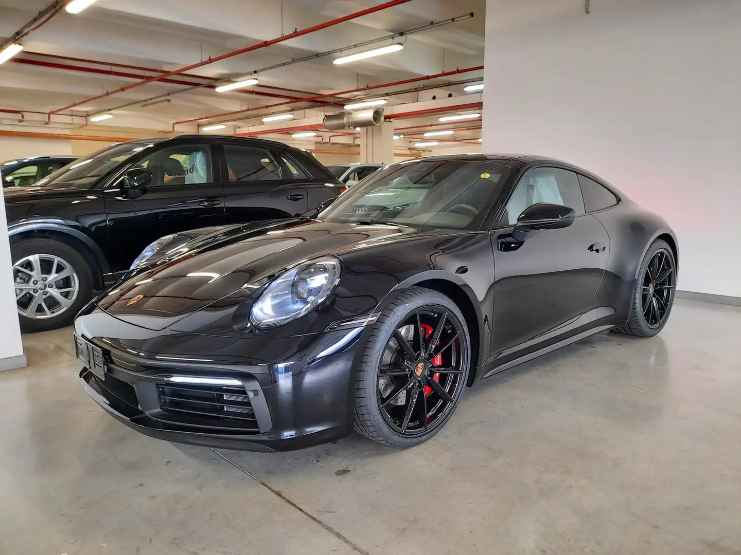 Porsche 992 911 VIII 992 Coupe 3.0 Carrera 4S auto Schwarz - 1