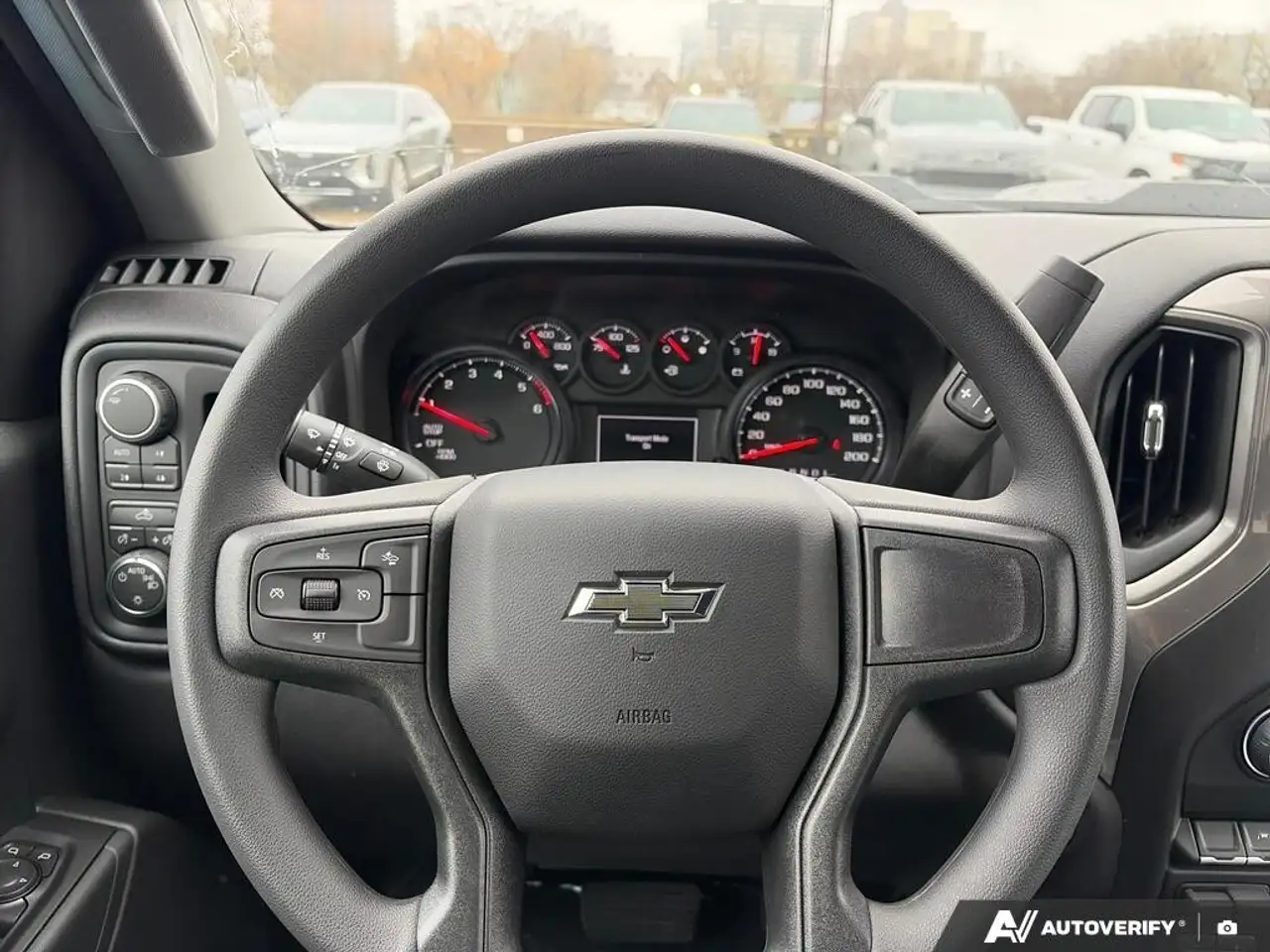Chevrolet Silverado 1500 снимка Chevrolet Silverado 1500