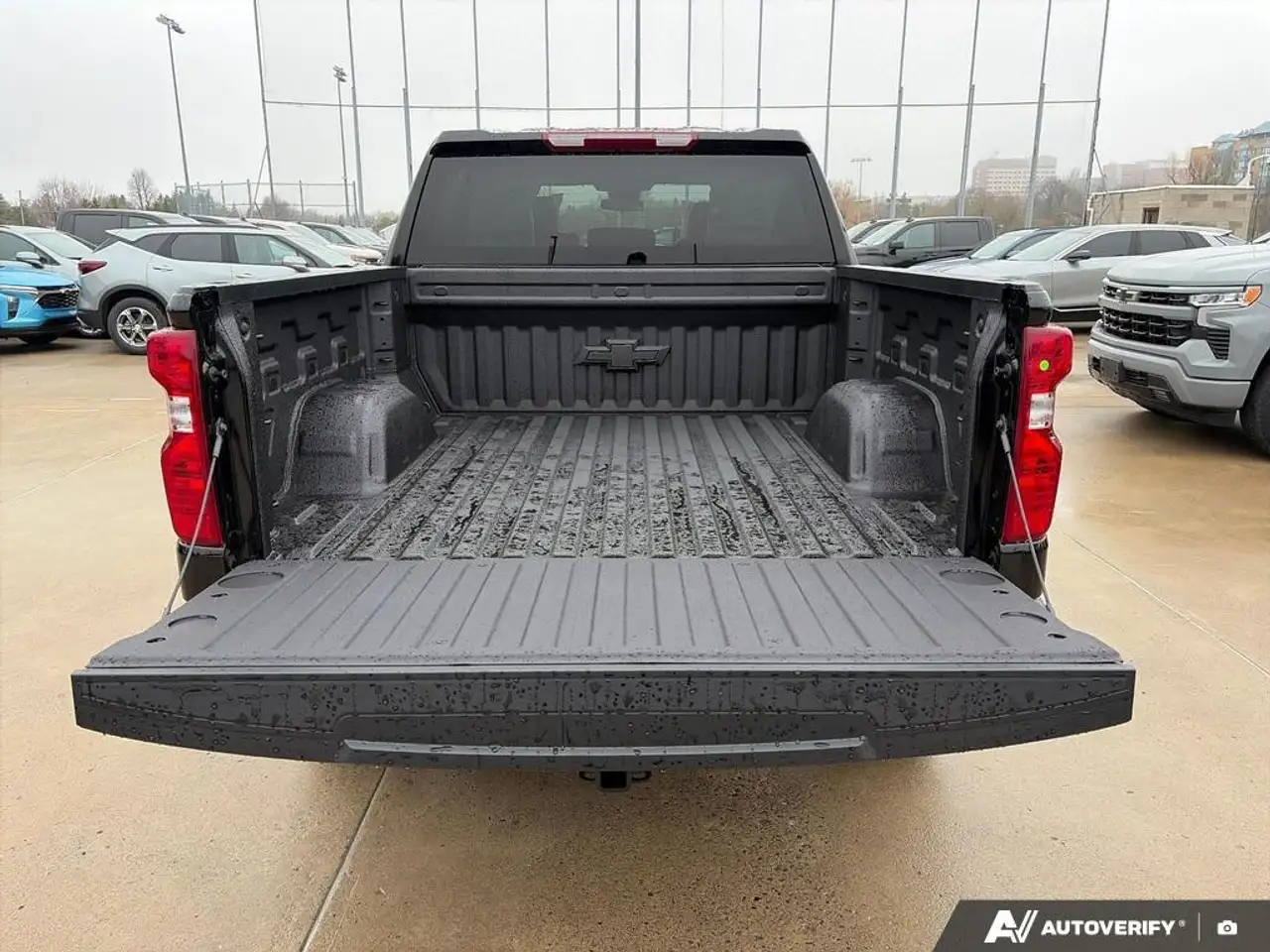 Chevrolet Silverado 1500 снимка Chevrolet Silverado 1500