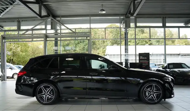 Mercedes-Benz 300 view 7