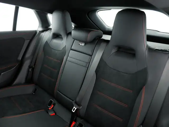 Mercedes-Benz Cla view 14