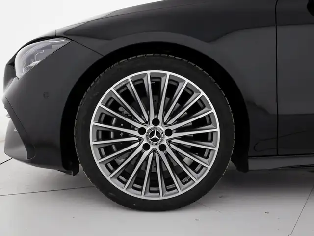 Mercedes-Benz Cla view 7